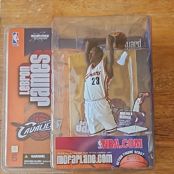 LeBron James NIB NBA McFarlane Series 5, Cleveland Cavaliers 2003